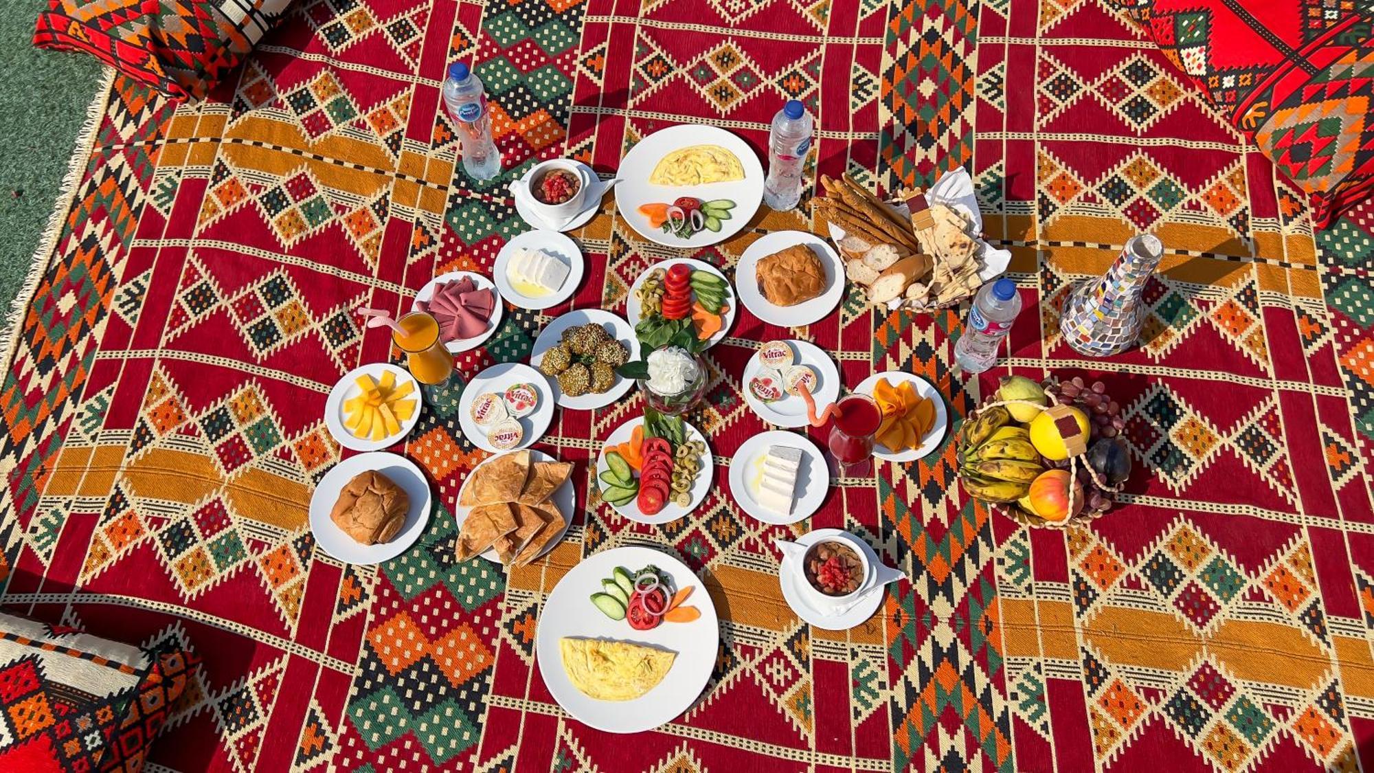 Master Pyramids Hotel Al Kawm al Akhdar Екстериор снимка